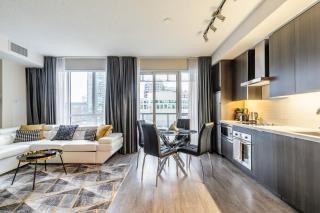 Modern 1 Bedroom Condo Front Street Downtown Toronto - 4