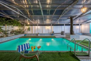 SaffronStays The Blue Door - 0