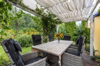 Ferienhaus im Idyllischen Garten - 8