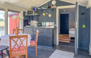 1 Bedroom Awesome Home In Blomstermåla - 7