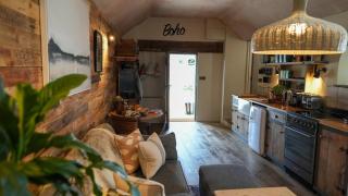 Host & Stay - Tin Bath - 3