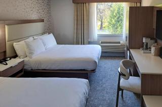 Comfort Hotel Vancouver Airport - 8