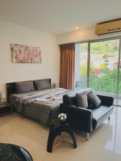 CHIC Beautiful apartment by the seaside, terrace, pool, free gym - 7