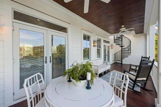 AV3-37: 3 37th Avenue - 9