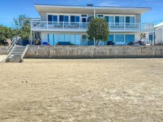 Admiral's Quarters - 9
