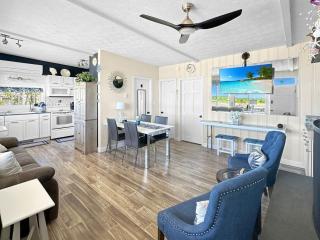 Admiral's Quarters - 6