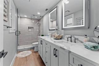 Elegant Two Bedroom Waterfront Condo with Gulf Views - 4