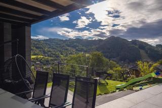 Przestrony apartament z trzema sypialniami - jacuzzi i parking w cenie - świetny wybór dla rodzin lub grupy znajomych - 4