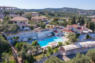 Paco's Resort Superior Villa 7 - 9