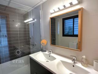 Beautiful view to the sea Large Terrace and Swimming Pool A101 - 4