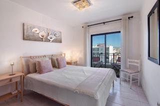 1 Bedroom Seaview Apartment - 8