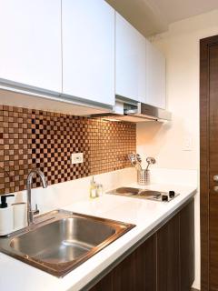 Modern Minimalist Suite - Air Residences Makati - 7