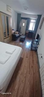 City Centre Studio Flat - Chancery Place - 1