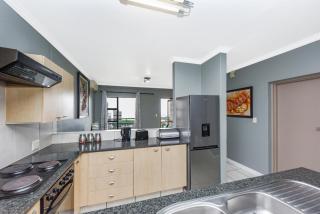 Westpoint Sandton Prime with hotel pool - 6