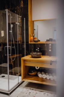 Sky Suites & Sky Bar - 8