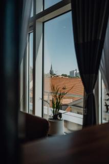 Sky Suites & Sky Bar - 2