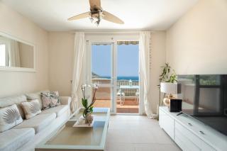 Grand View Apartment - 9