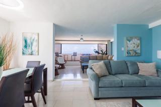 Skyview Sanctuary 4BR with Exclusive Beach Access - 9