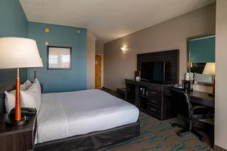 Gateway Hotel & Suites, an Ascend Collection Hotel - 4