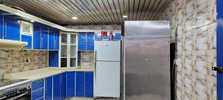 فلة و شاليه واسع بمسبح وثلاث غرف نوم ومجلس شعبي ومجلس مناسبات - 8