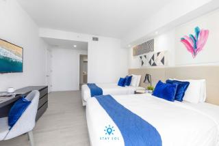 Luxury 2BR Apt With Ocean View Pool & Amenities - 1