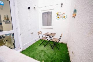 Modern Large Studio Getaway with Fast WiFi - 7