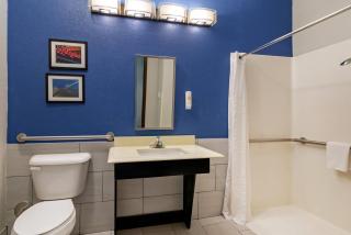 Comfort Suites St Charles-St Louis - 1