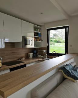 Bright apartment with sea view - 0