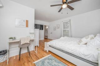 The Terry Sanford Guest House Apt A - 4