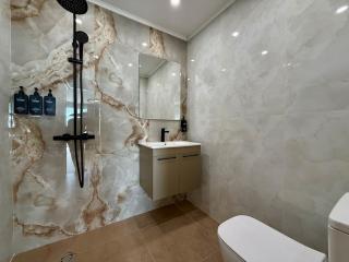 Luxury City Apartment Next to Hospital by Cosher - 4