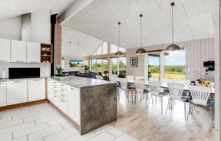 Gorgeous Home In Ringkøbing With Sauna - 5
