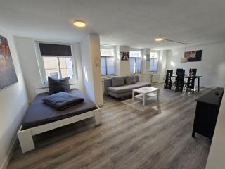 FERIENWOHNUNG 70m2 APARTMENT in ZITTAUER STADTZENTRUM INNENSTADT INNENRING TOP LAGE - WOHNEN AUF ZEIT IN ZITTAU - 2 RAUM WOHNUNG - 3