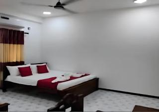 Aadhira Guest House - 9