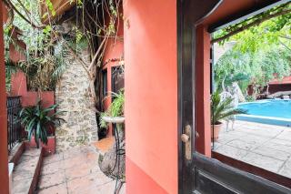 Navila Estudio en la piscina - 9