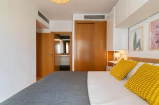 Modern Spacious 3-Bedroom Apt with Pool near Beach - 1