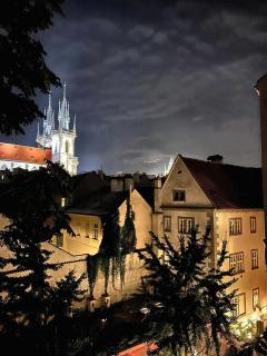 Romantic Cathedral View Apt Old Town, Balcony - 8