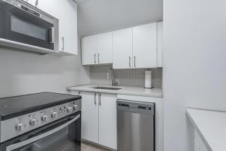 Modern 1BR - Central Location - 2