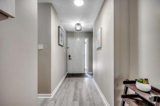 Modern Updated Elite 3BR Beach Home! Close to Golf Course & Beach! - 1