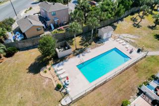 247 St Katherine - 1