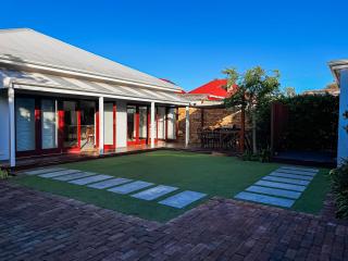 Peaceful Home In Richmond Hill - 7