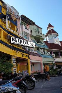 Beehive Phuket Old Town Hostel - 5