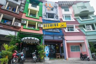 Beehive Phuket Old Town Hostel - 8