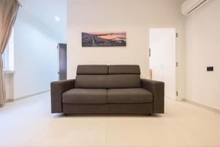 Via Niccolò Tommaseo 4 - Apt 1 e 2 - 9