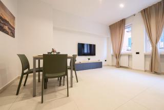 Via Niccolò Tommaseo 4 - Apt 1 e 2 - 6