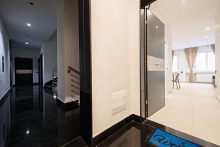 Via Niccolò Tommaseo 4 - Apt 1 e 2 - 3