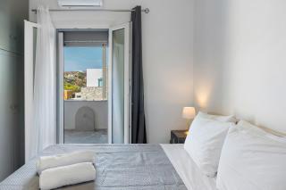 Sunset Realty Apartment - 8