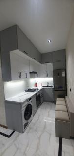 Brilliant City Apartment, Near Airport & Station - 6