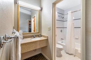 The Inn at Gran View Ogdensburg, an Ascend Collection Hotel - 6