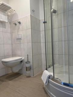 SkyLine Hotel Hannover - 9