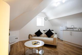 Modern 1-BR Apartment near Cardiff City Centre - 2